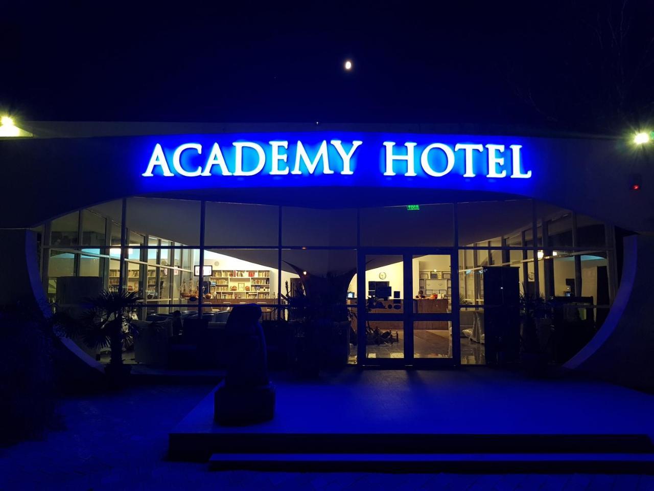 Academy Hotel Venus Luaran gambar